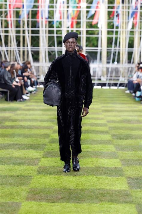 Louis Vuitton spring 2025 shows